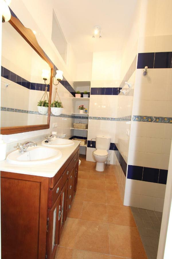Apartamento Ollerias Malaga Ngoại thất bức ảnh