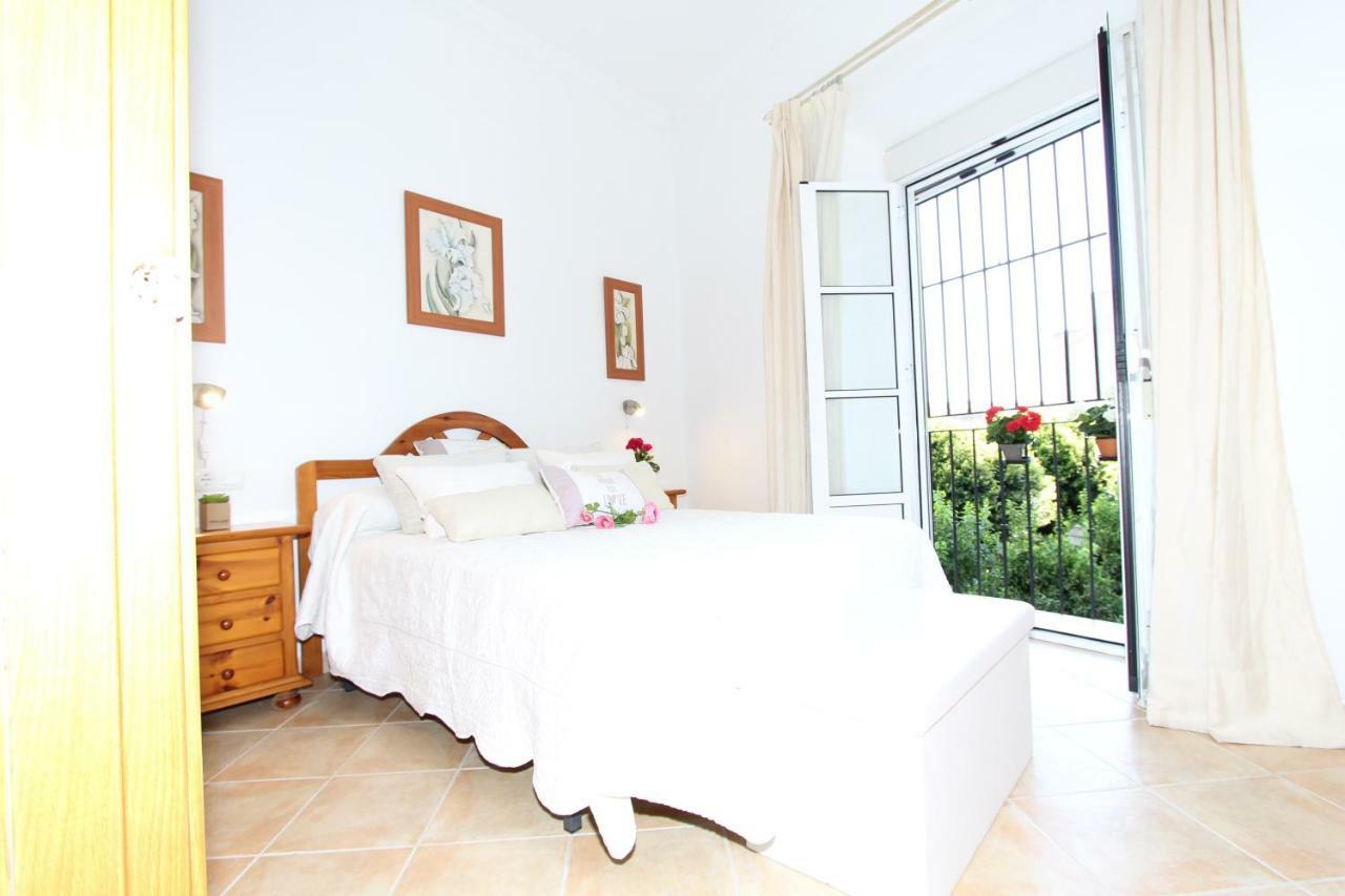 Apartamento Ollerias Malaga Ngoại thất bức ảnh