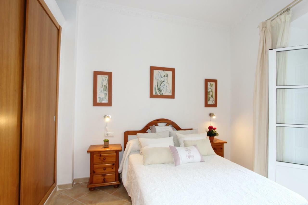 Apartamento Ollerias Malaga Ngoại thất bức ảnh