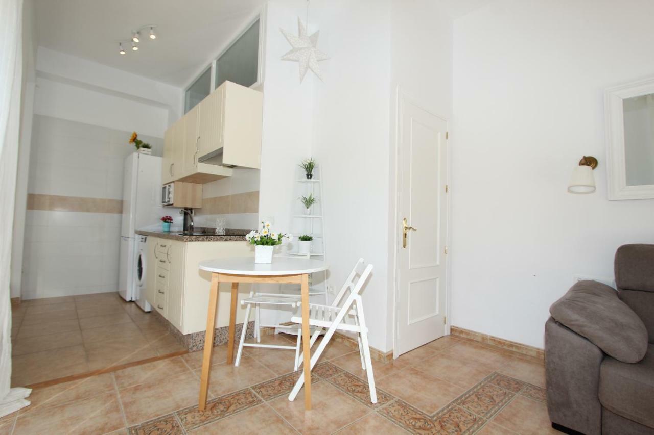 Apartamento Ollerias Malaga Ngoại thất bức ảnh