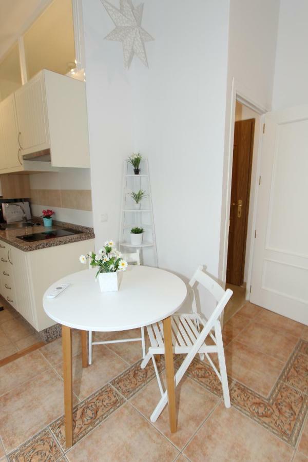 Apartamento Ollerias Malaga Ngoại thất bức ảnh